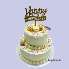 Luscious Macaroon Cake