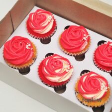 Red Radiance Cupcakes - 06 Pieces