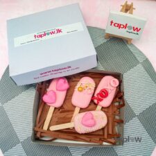 XOXO Cake Popsicle 4 Pcs Pack