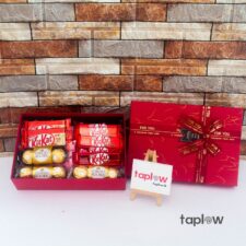 The Glamour Chocolate Box