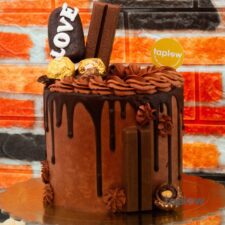Chocolate Drip with Love Cake - 1.5 Kg