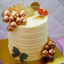 Unique Design Birthday Cake