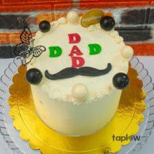 Mustache & Magic Cake - 1.5 Kg