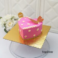 Pink Flutter Heart Cake - 1 Kg