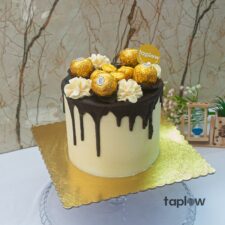 Ferraro Fantasy Cake - 1.5 Kg