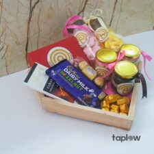 The Heart of Indulgence Hamper