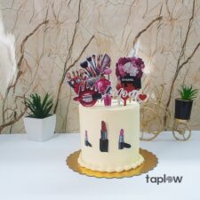 Mum’s Makeup Magic Cake - 1.5 Kg