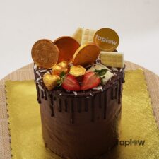 White & Gold Indulgence Cake - 1 Kg