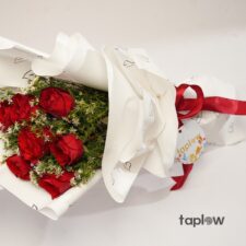 Noir Romance Rose Bouquet