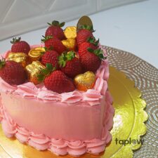 Pink Berry Love Cake - 1 Kg