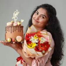 Golden Love Surprise Gift Set