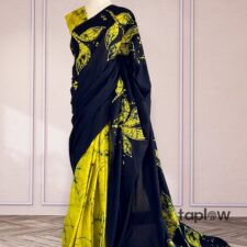 Blue patterned saree draped on mannequin (full-length)