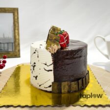 Two Worlds Fantasy Cake - 1 Kg